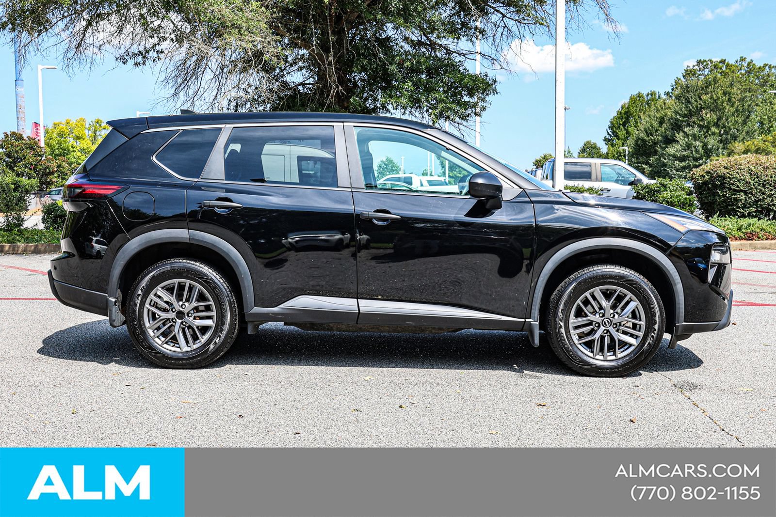 Used 2024 Nissan Rogue S AWD/4WD image 10