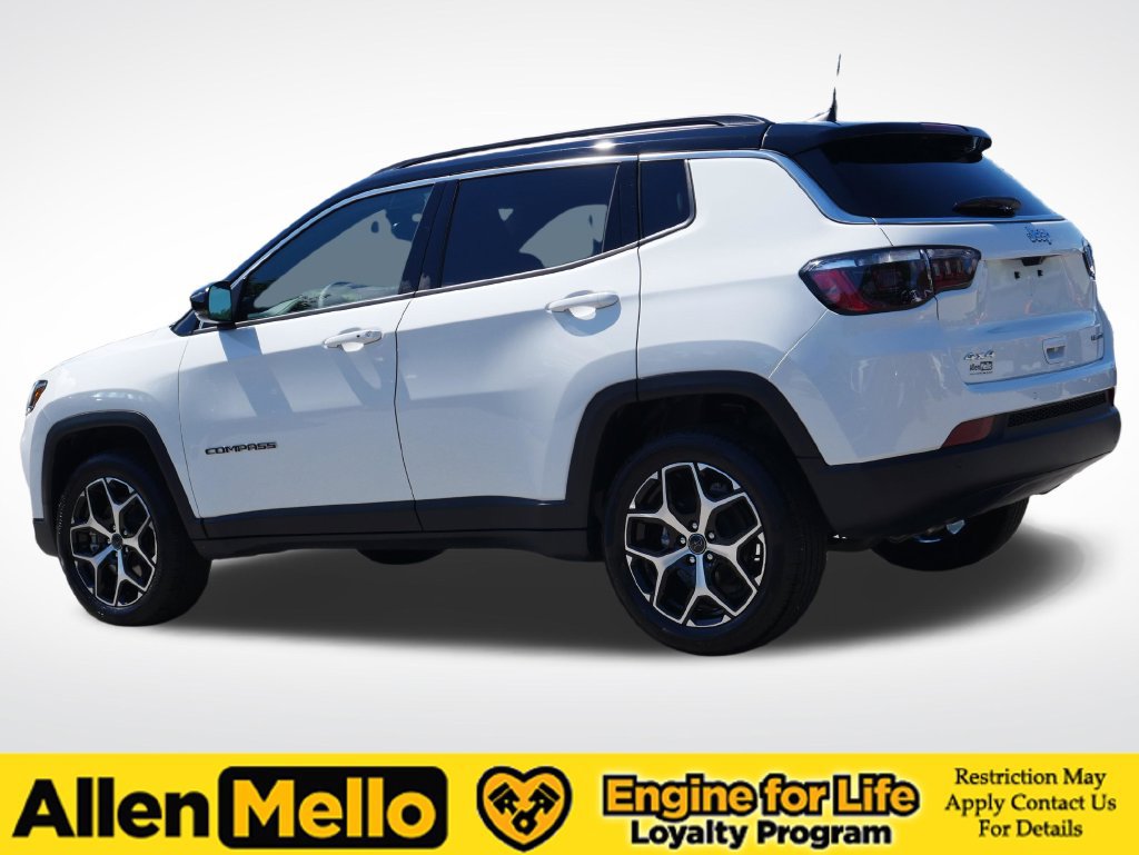 Used 2026 Jeep Compass Limited AWD/4WD image 4
