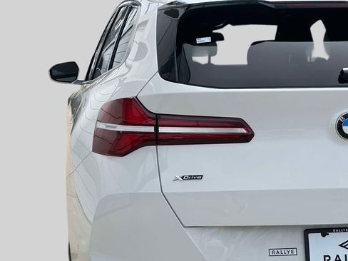 Certified 2025 BMW X3 xDrive30i w/ Premium Package AWD/4WD image 11