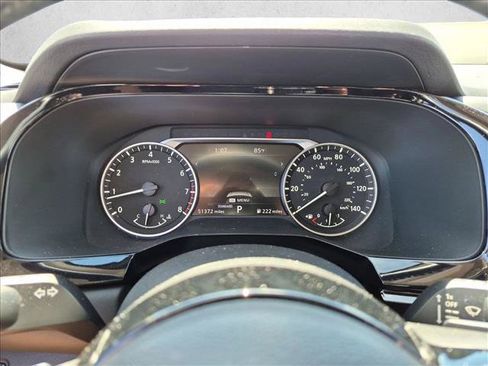 Used 2024 Nissan Pathfinder SL w/ SL Premium Package FWD image 9