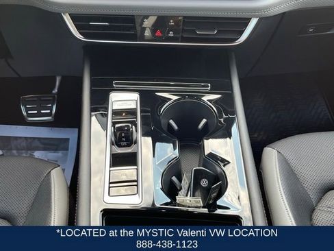 Certified 2024 Volkswagen Atlas Peak Edition SE image 18