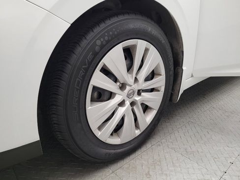 Used 2024 Nissan Sentra S FWD image 31