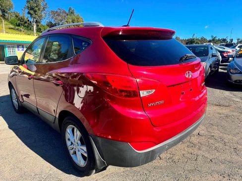 Used 2011 Hyundai Tucson GLS w/ Navigation Pkg 2 FWD image 4