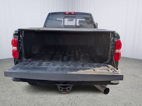Used 2017 GMC Sierra 2500 Denali w/ Duramax Plus Package image 11