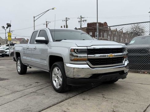 Used 2018 Chevrolet Silverado 1500 LT image 3