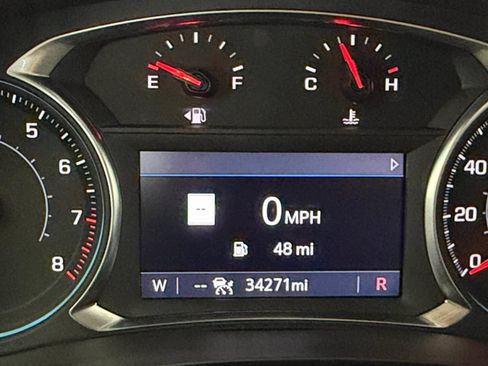 Used 2023 Chevrolet Traverse RS AWD/4WD image 16