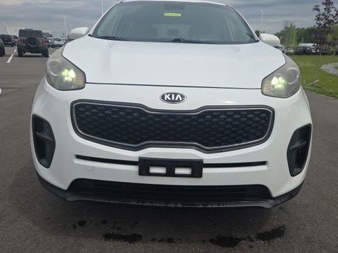 Used 2017 Kia Sportage LX FWD image 3