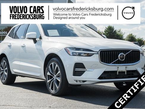 Certified 2022 Volvo XC60 B5 Momentum w/ Climate Package image 1