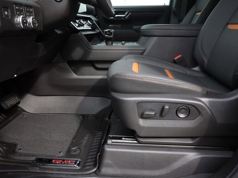 New 2026 GMC Sierra 1500 AT4 w/ AT4 Premium Package AWD/4WD image 11