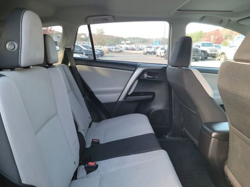 Used 2018 Toyota RAV4 XLE image 34