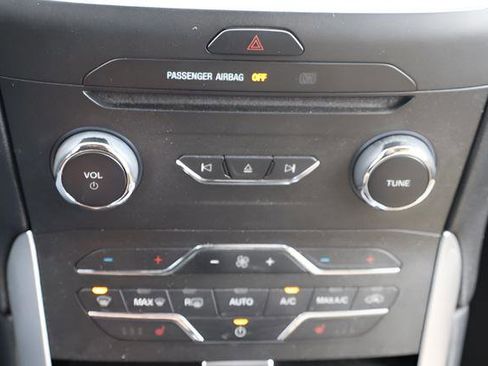 Used 2017 Ford Edge SEL w/ Equipment Group 201A image 14