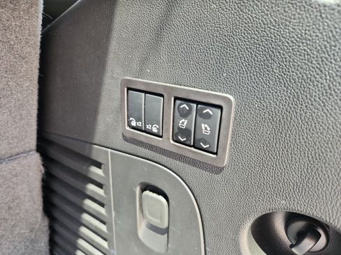 Used 2019 Chevrolet Tahoe Premier image 56