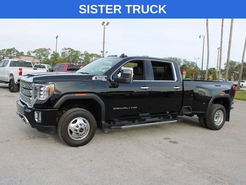 Used 2023 GMC Sierra 3500 Denali w/ Denali Ultimate Package image 5