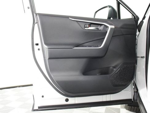 Used 2023 Toyota RAV4 XSE image 17