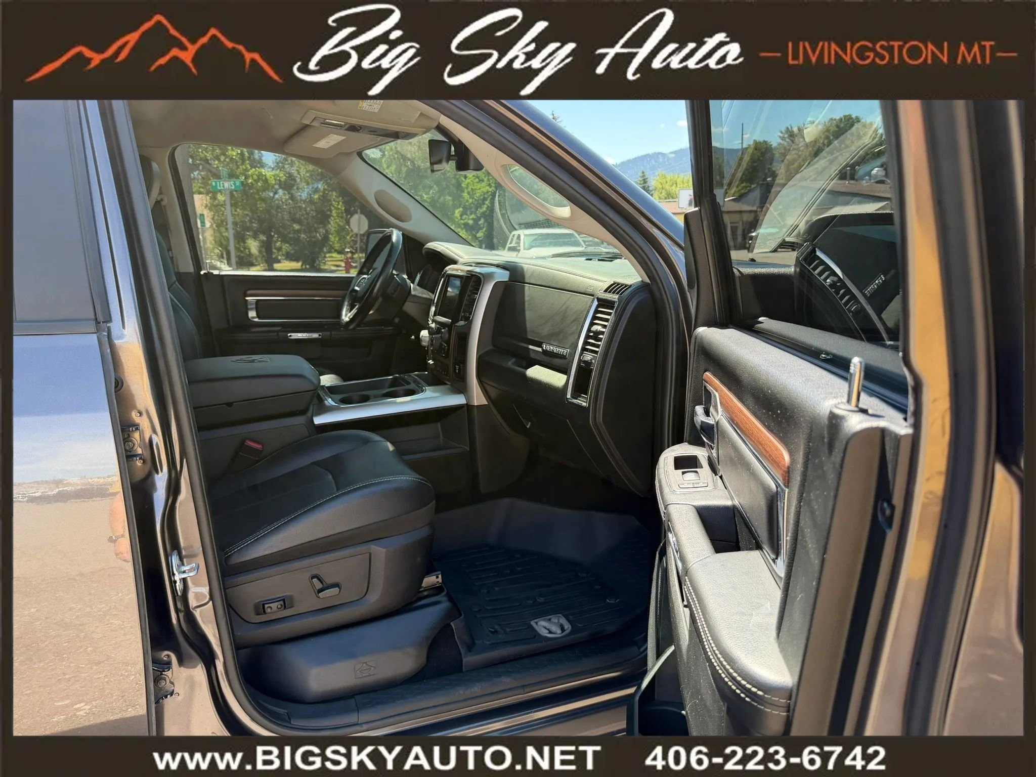 Used 2019 RAM 1500 Laramie w/ Convenience Group AWD/4WD image 22