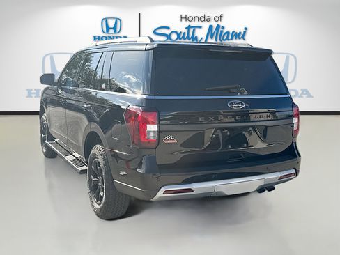 Used 2024 Ford Expedition Timberline image 5