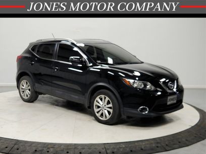 Used 2017 Nissan Rogue Sport SV w/ SV Premium Package