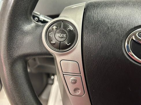 Used 2013 Toyota Prius Two image 11