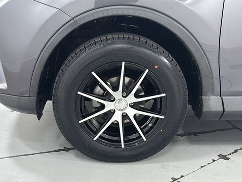 Used 2017 Toyota RAV4 LE image 24