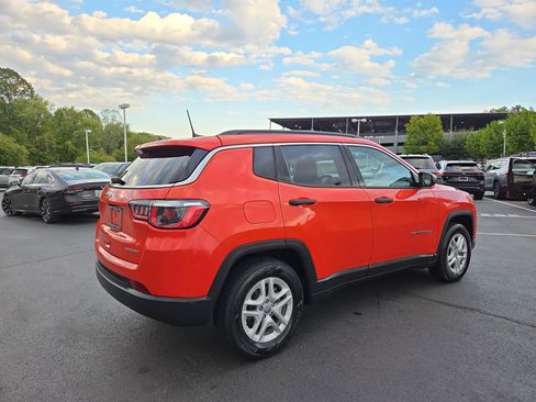 Used 2020 Jeep Compass Sport w/ Cold Weather Group FWD image 3