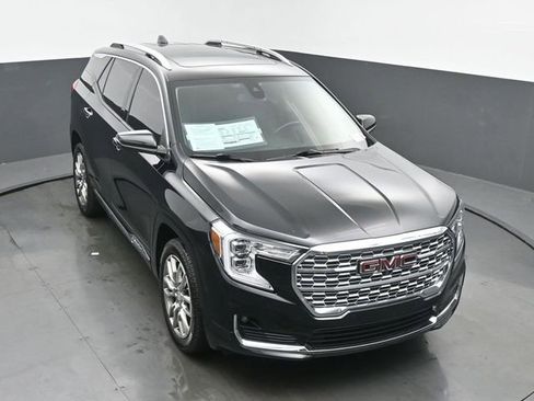 Used 2022 GMC Terrain Denali w/ Denali Premium Package AWD/4WD image 44