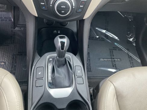 Used 2018 Hyundai Santa Fe Sport image 19