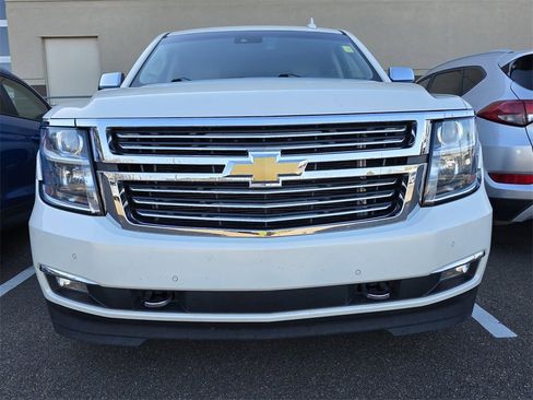 Used 2015 Chevrolet Suburban LTZ image 2