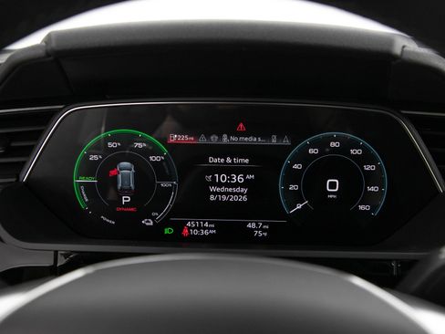 Used 2024 Audi Q8 e-tron Premium Plus w/ Premium Plus Package AWD/4WD image 30