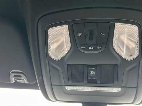 Used 2019 RAM 1500 Big Horn image 28