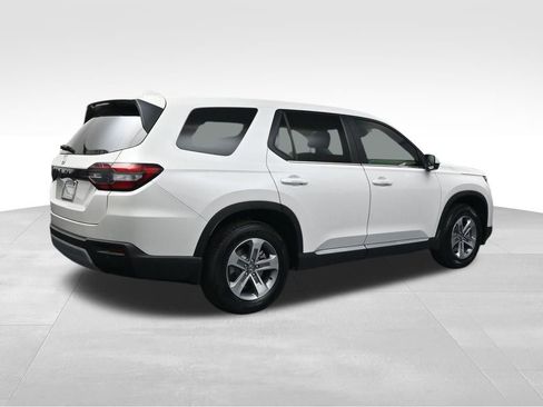 New 2026 Honda Pilot EX-L image 3