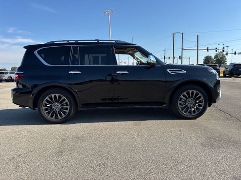 Used 2024 Nissan Armada Platinum w/ Captain's Chairs Package AWD/4WD image 9