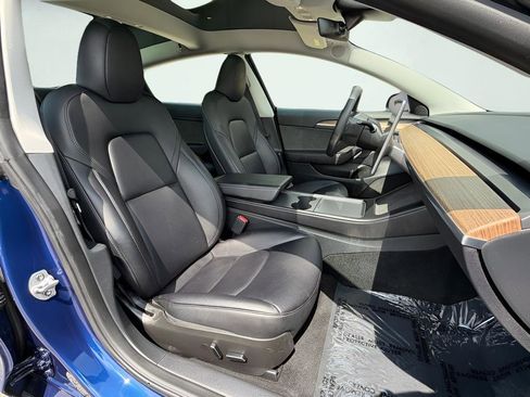 Used 2023 Tesla Model 3 Standard Range image 33