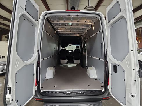 New 2026 Mercedes-Benz Sprinter 2500 image 12