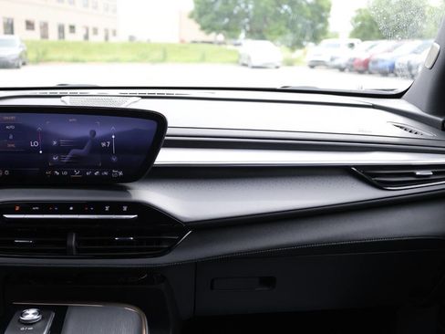Used 2025 Buick Enclave Avenir w/ Super Cruise Package AWD/4WD image 25