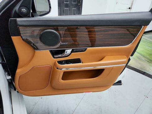 Used 2013 Jaguar XJ L Portfolio AWD/4WD image 28