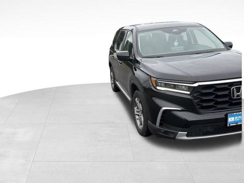 Used 2025 Honda Pilot EX-L image 17