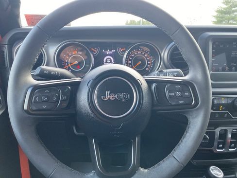 Used 2023 Jeep Wrangler Sport S image 24