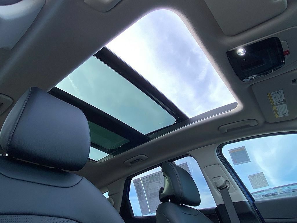 New 2026 Kia Sportage EX w/ EX Panorama Roof Package FWD image 29