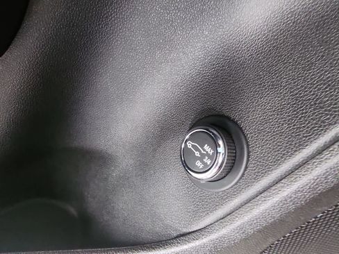 Used 2022 Chevrolet Blazer RS image 23