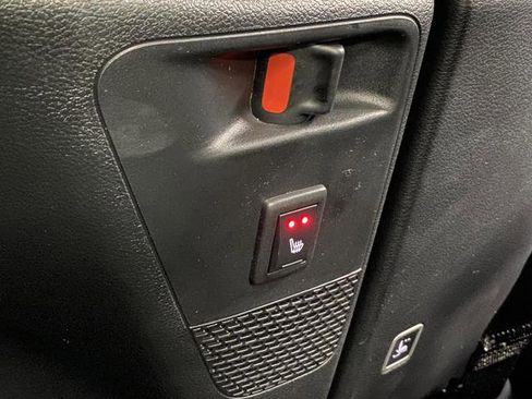 New 2026 Chrysler Pacifica Limited w/ S Appearance Package image 38