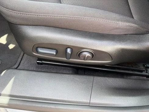 Used 2024 Chevrolet Malibu LT FWD image 11