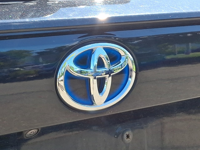 Used 2024 Toyota RAV4 LE AWD/4WD image 32