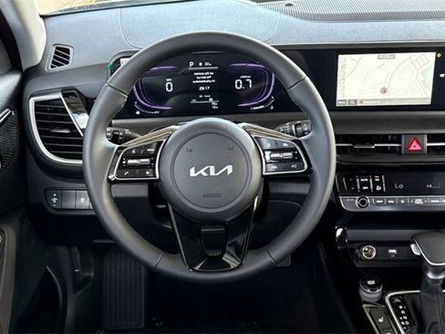 New 2026 Kia Seltos S image 17