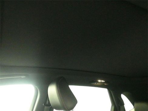 Used 2024 Ford Edge ST-Line image 22