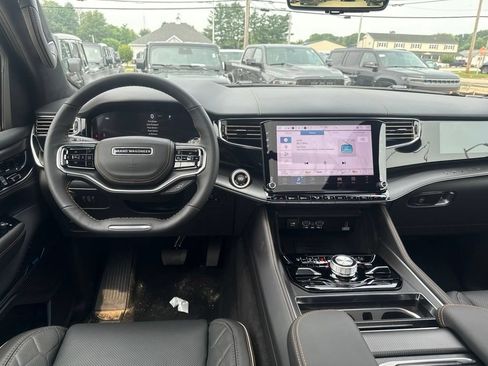 New 2026 Jeep Grand Wagoneer Summit AWD/4WD image 22