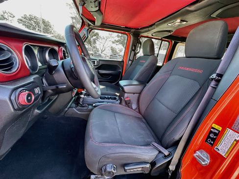 Used 2023 Jeep Wrangler Unlimited Rubicon w/ LED Lighting Group AWD/4WD image 24
