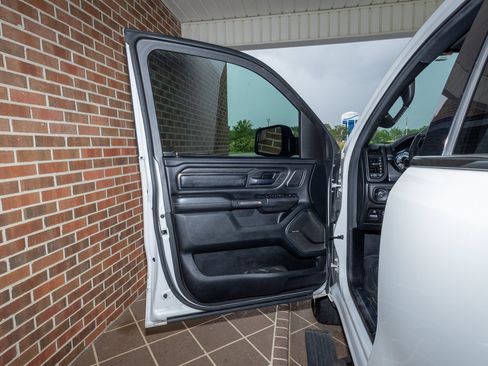 Used 2019 RAM 1500 Limited AWD/4WD image 9