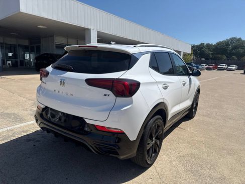 Used 2024 Buick Encore GX Sport Touring AWD/4WD image 5