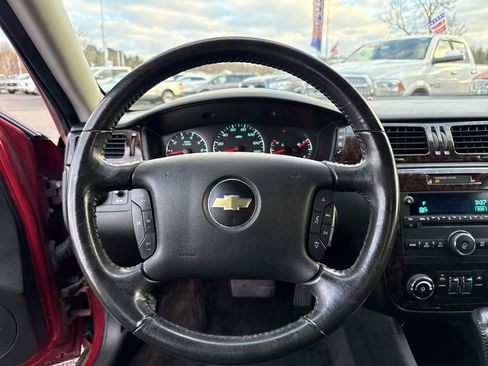 Used 2014 Chevrolet Impala LT w/ LT Sunroof Package image 16