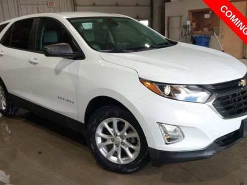Used 2020 Chevrolet Equinox LS AWD/4WD image 1